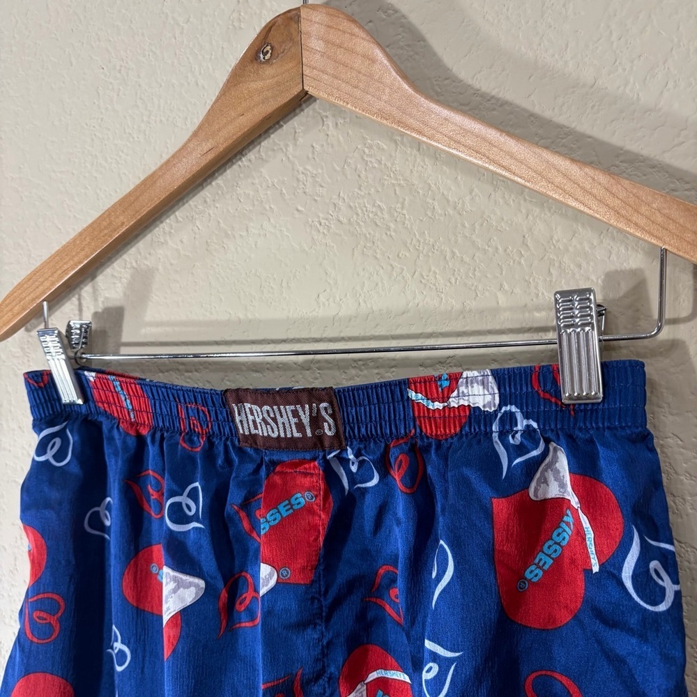 Luxury 100% Silk Mens Boxer Blue Hersey’s Sz M Vintage Cute Holiday Romantic - Picture 2 of 8